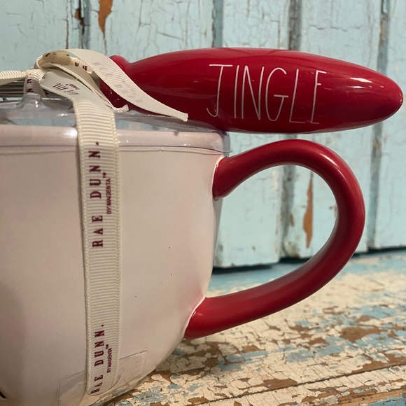 New Rae Dunn mixing bowl with whisk Santa’s helper - Picture 3 of 3